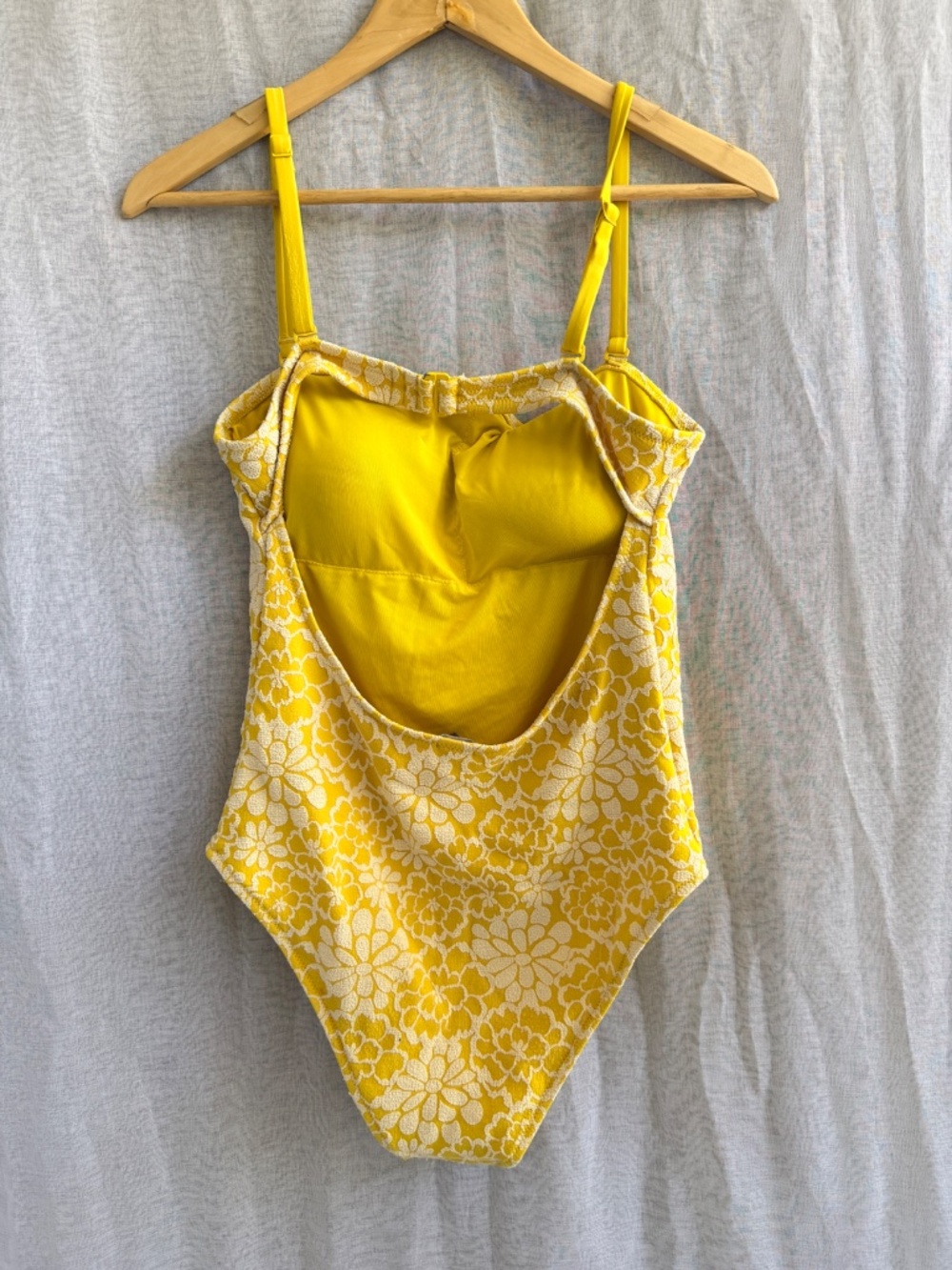 Aerie Yellow and White Floral Cheeky Swimsuit Size Large - Picture 2 of 6
